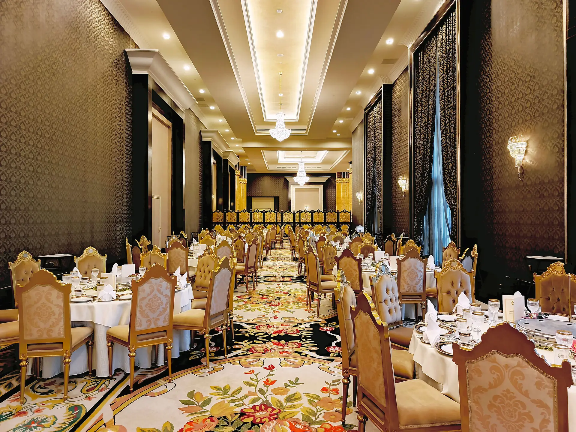 Caldorin Ballroom set for a gala